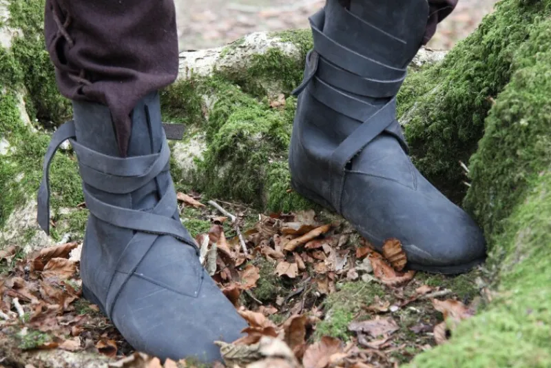 Clearance Leonardo Carbone Haithabu Stiefel aus Nubukleder "Floki" Schwarz