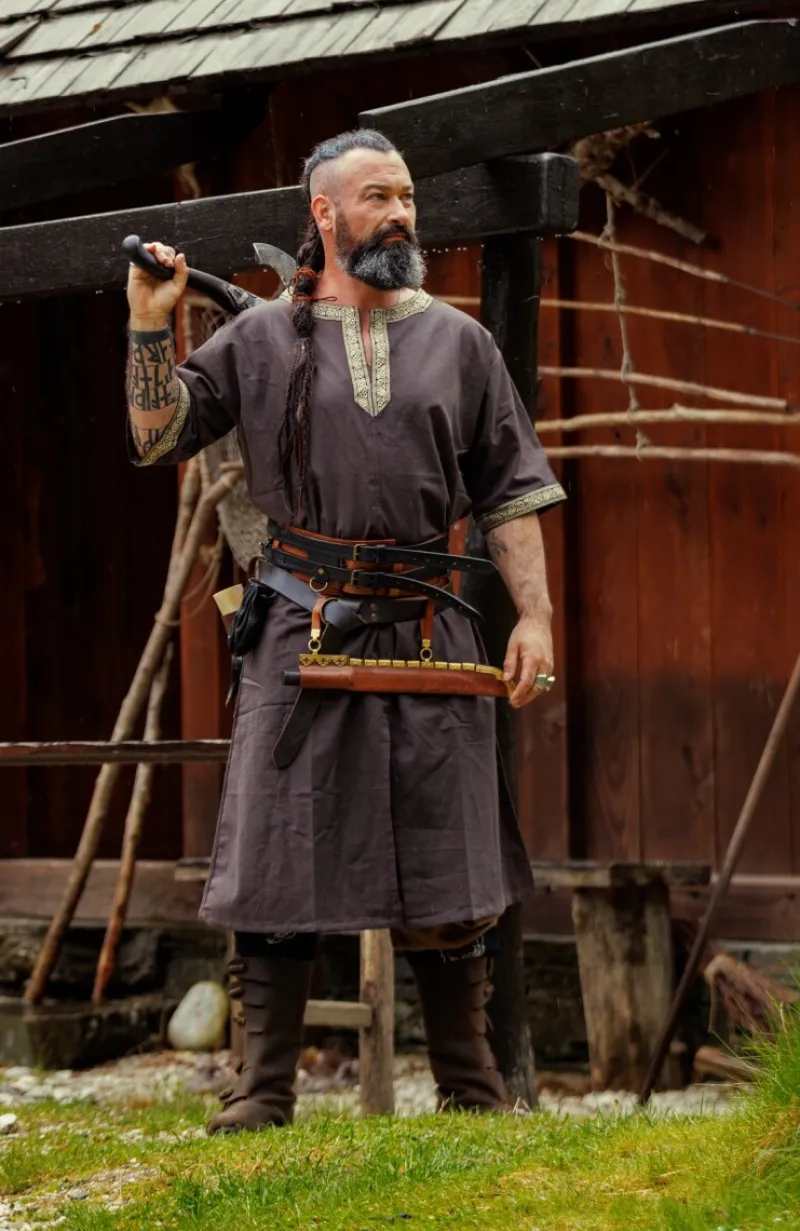 Flash Sale Leonardo Carbone Kurzarmtunika mit Bordüre "Richard" Dunkelbraun