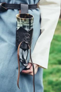 Fashion Leonardo Carbone Leder Trinkhorn Halter mit keltischen Knoten 