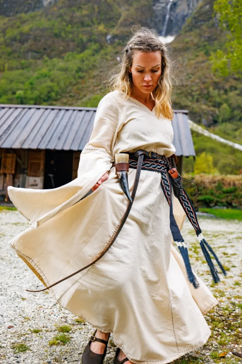 Best Leonardo Carbone Mittelalter Kleid "Begina" Natur