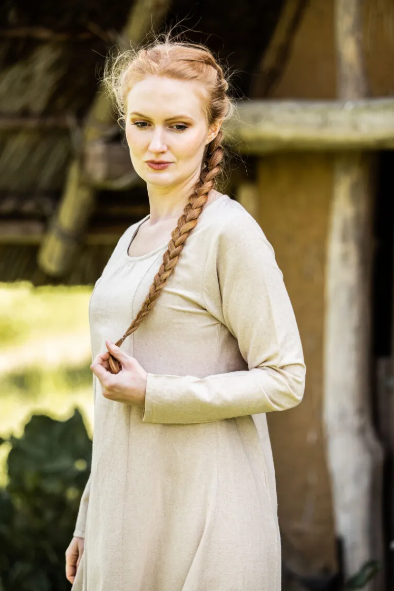 Shop Leonardo Carbone Schlichtes Wikinger Unterkleid "Scarlet" farben Hanf