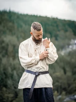 Cheap Leonardo Carbone Typisches Mittelalter Stehkragen-Schnürhemd "Friedrich" Natur