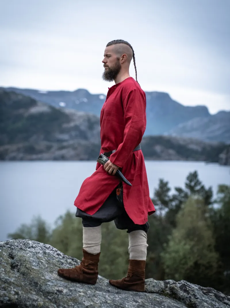 Clearance Leonardo Carbone Wikinger Leinentunika "Halvar" Rot
