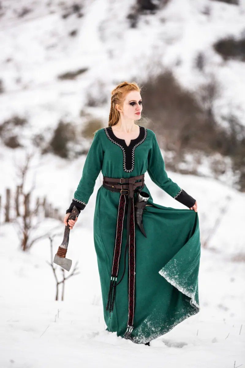 Cheap Leonardo Carbone Wikingerkleid "Freya" Grün